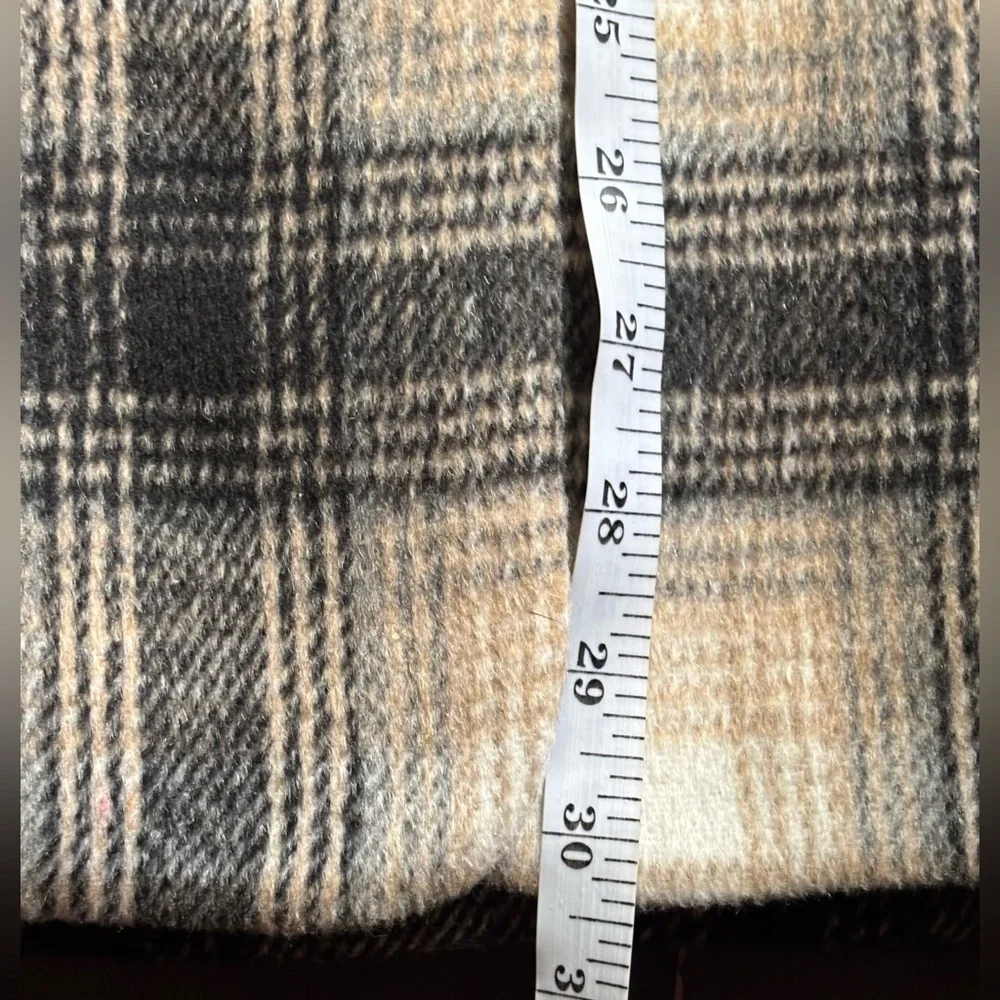 Black and Cream Plaid Blazer - Picture 10 of 10